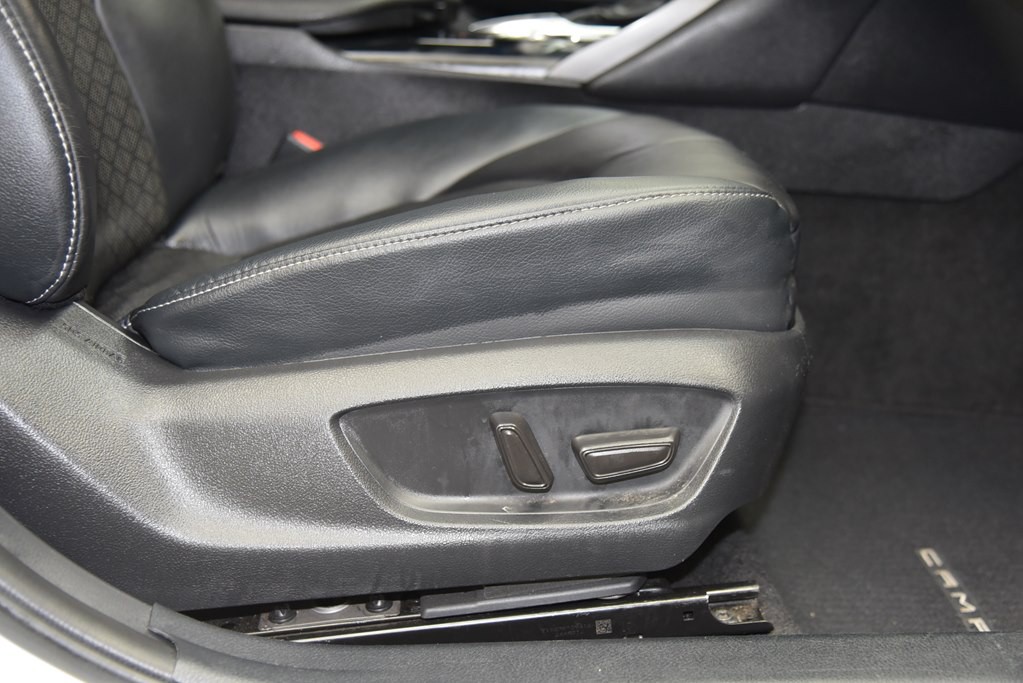 2020 Toyota Camry Image 29