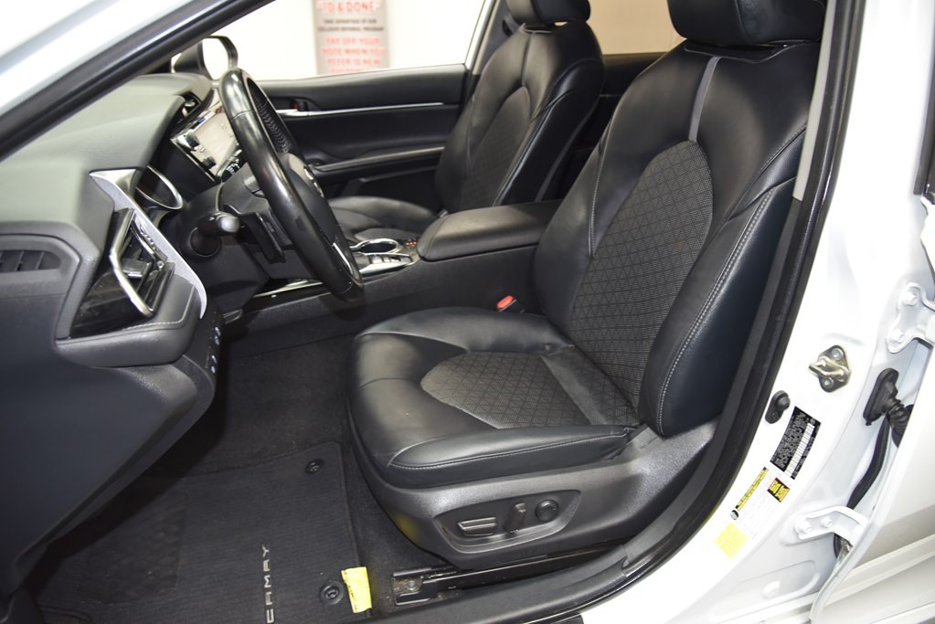 2020 Toyota Camry Image 34