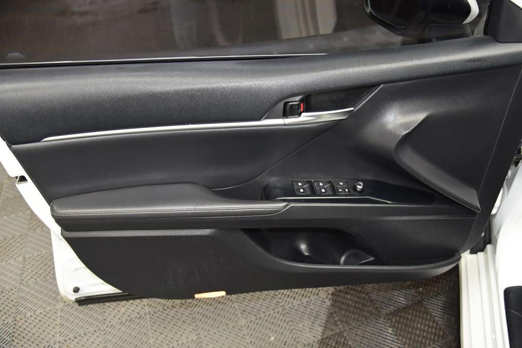 2020 Toyota Camry Image 35