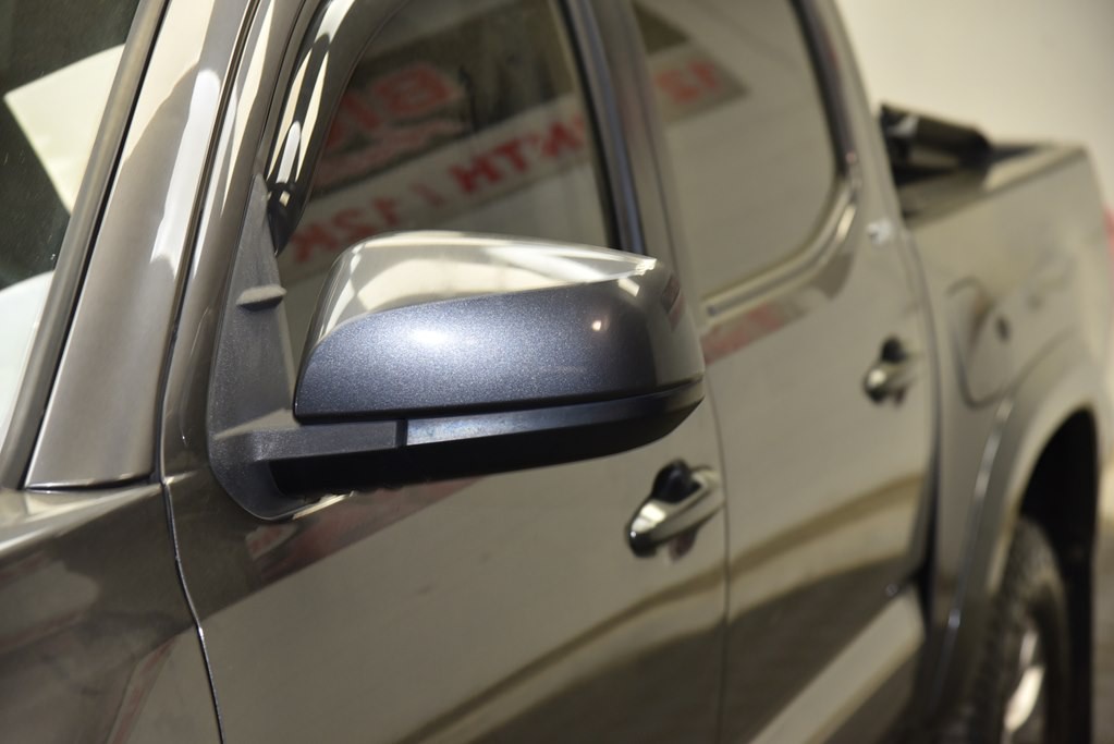 2017 Toyota Tacoma Image 10