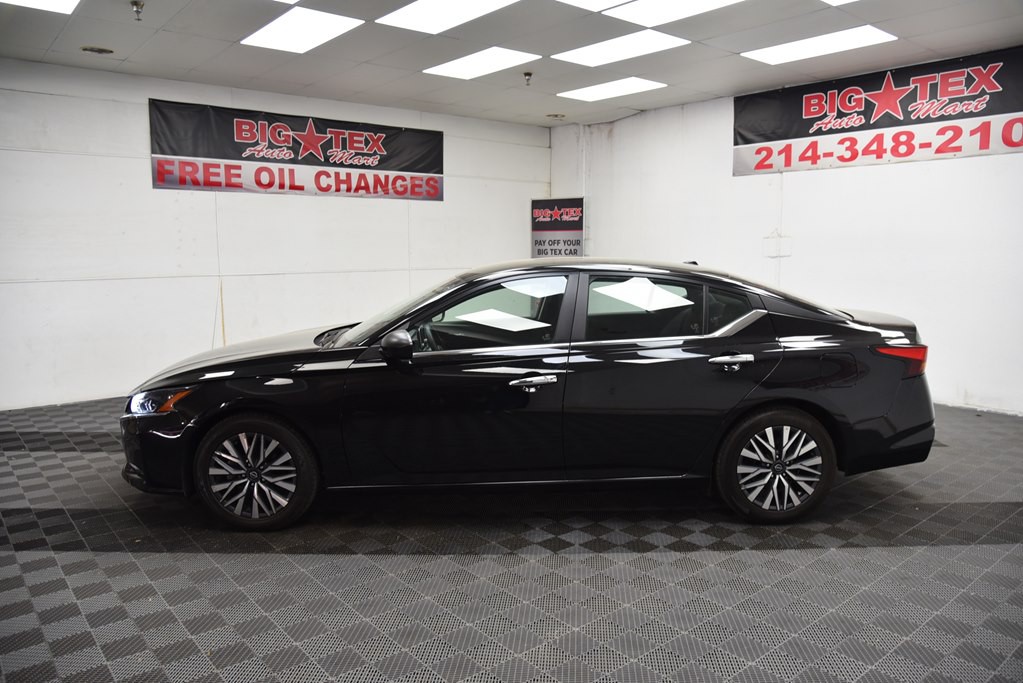 2024 Nissan Altima Image 2