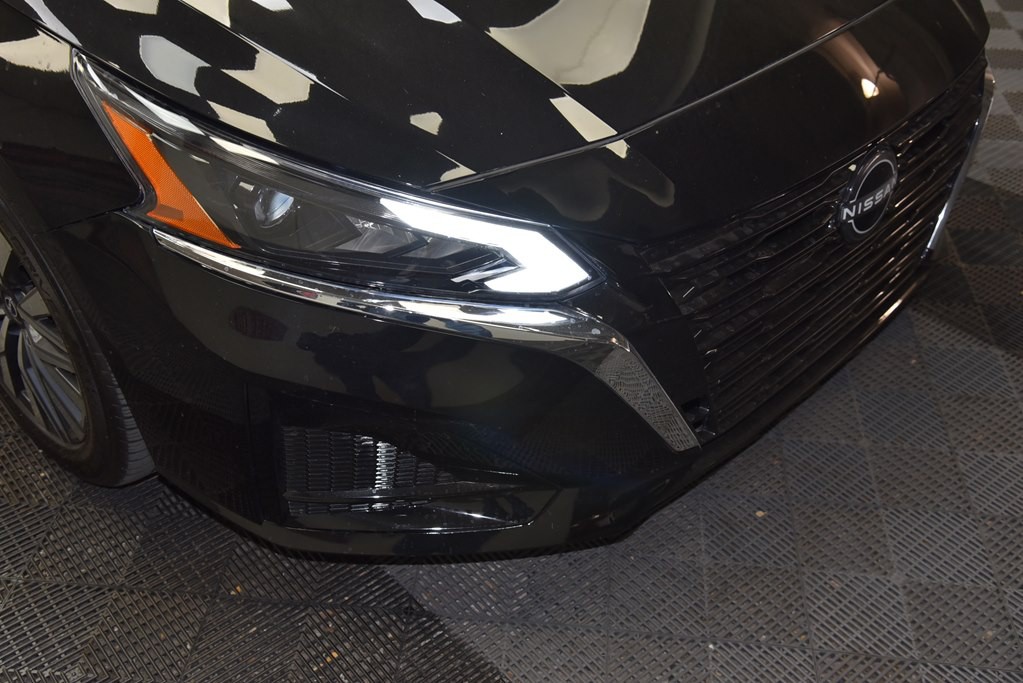 2024 Nissan Altima Image 10