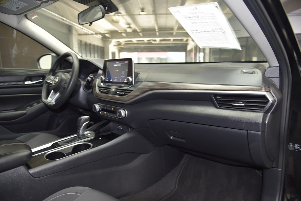 2024 Nissan Altima Image 19