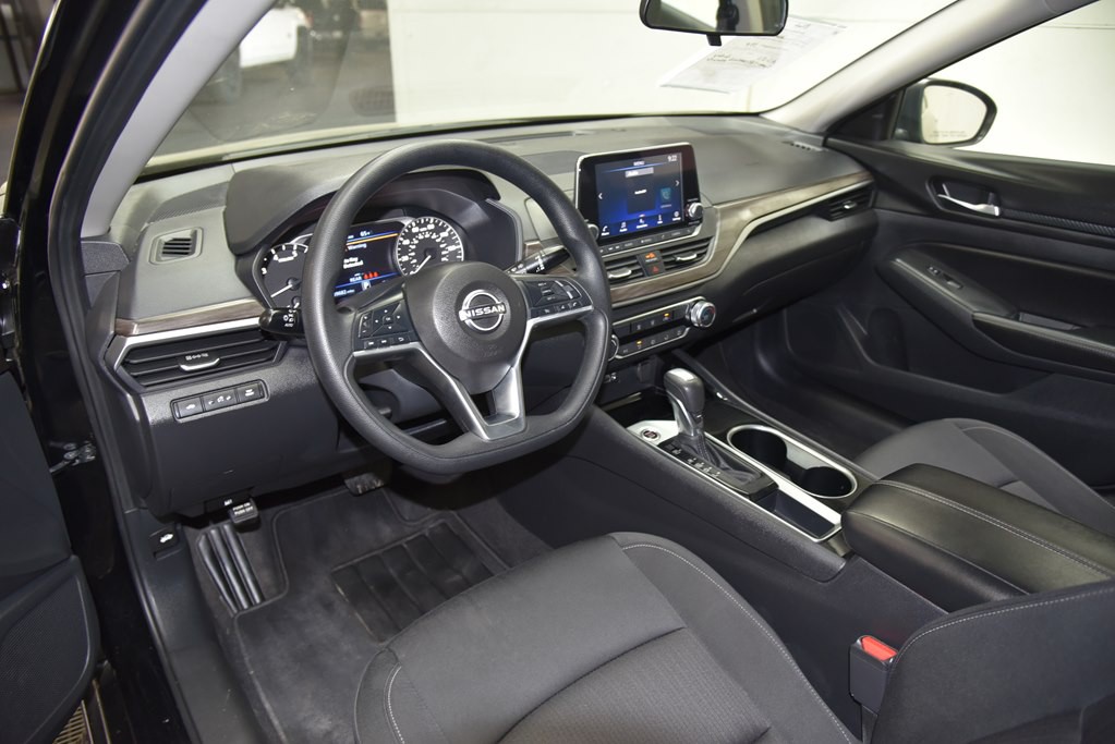 2024 Nissan Altima Image 25