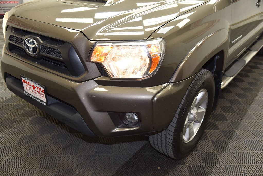 2014 Toyota Tacoma Image 11