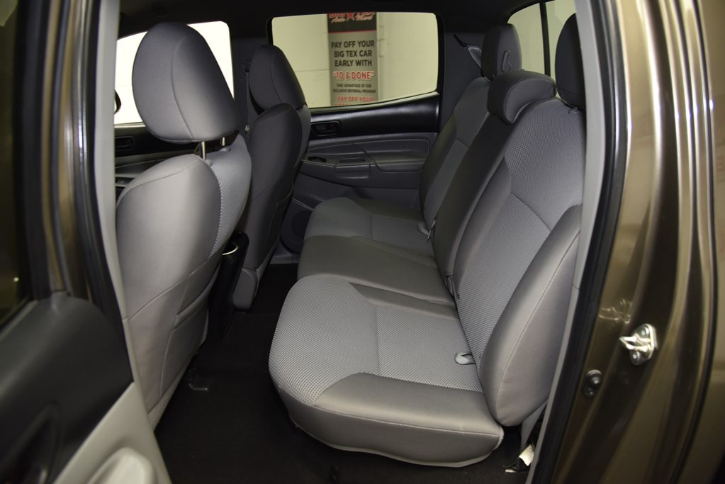 2014 Toyota Tacoma Image 18