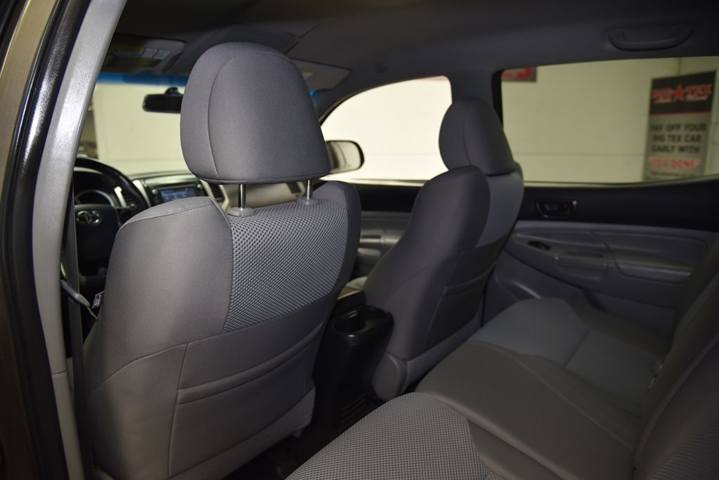 2014 Toyota Tacoma Image 19