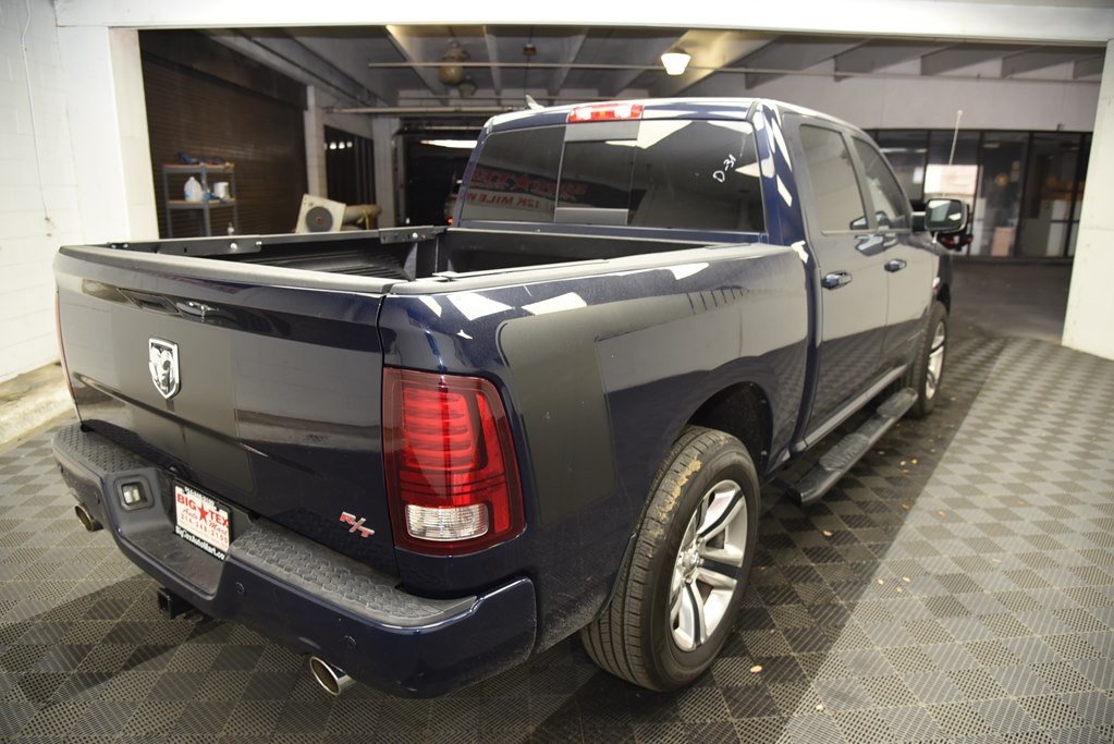 2015 RAM 1500 Image 5