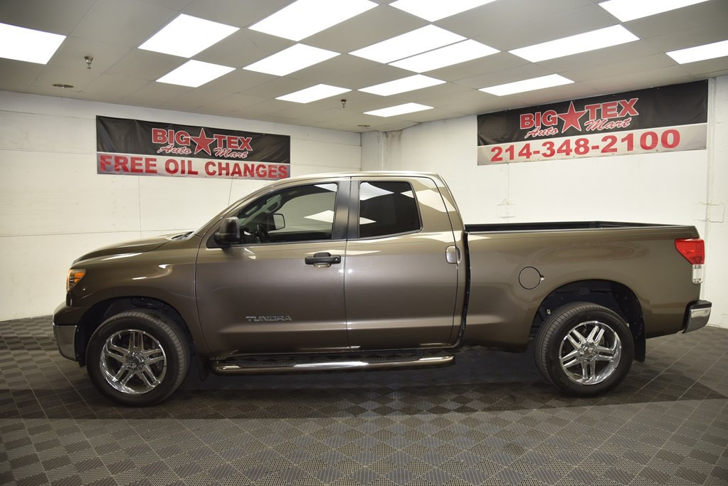 2013 Toyota Tundra Image 2