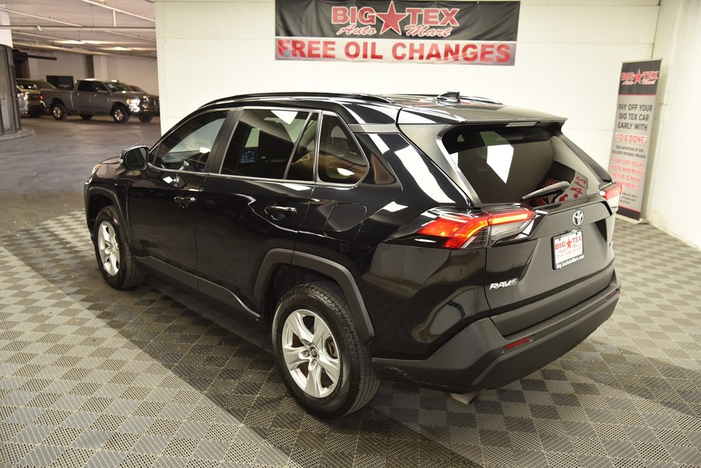 2019 Toyota Rav4 Image 3