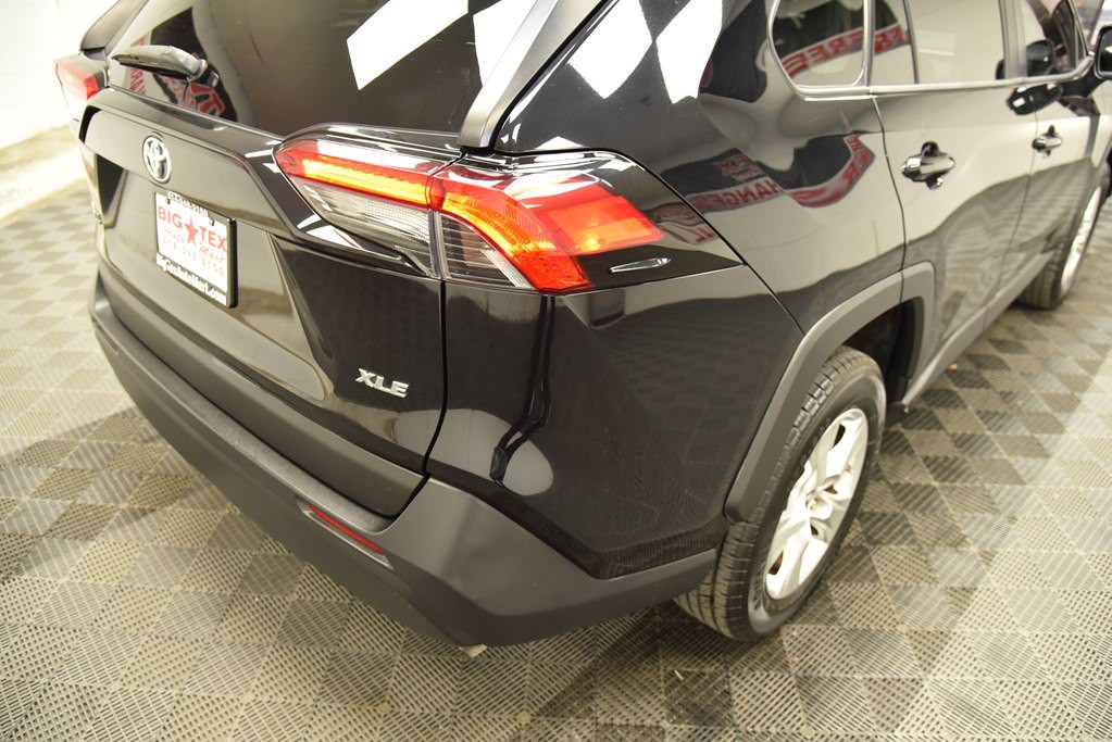 2019 Toyota Rav4 Image 13