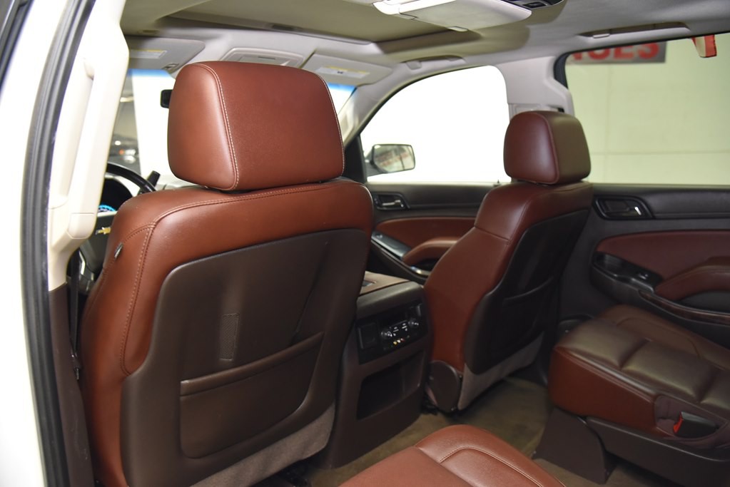 2016 Chevrolet Suburban Image 21