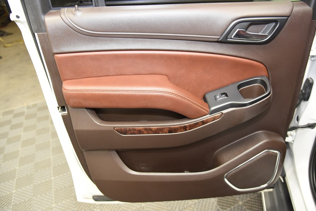 2016 Chevrolet Suburban Image 22