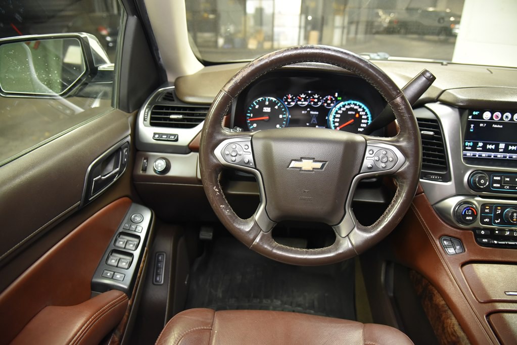 2016 Chevrolet Suburban Image 25