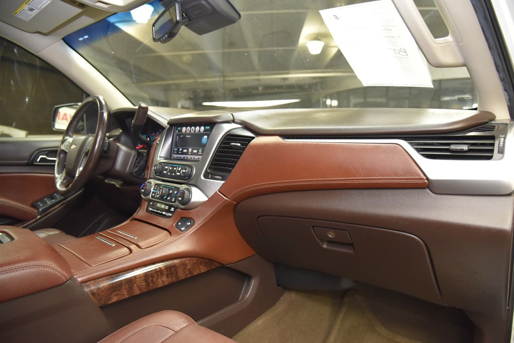 2016 Chevrolet Suburban Image 37