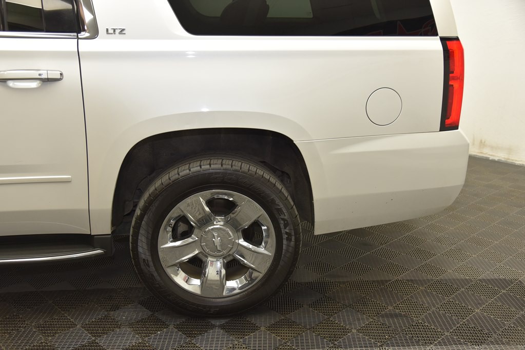 2016 Chevrolet Suburban Image 40