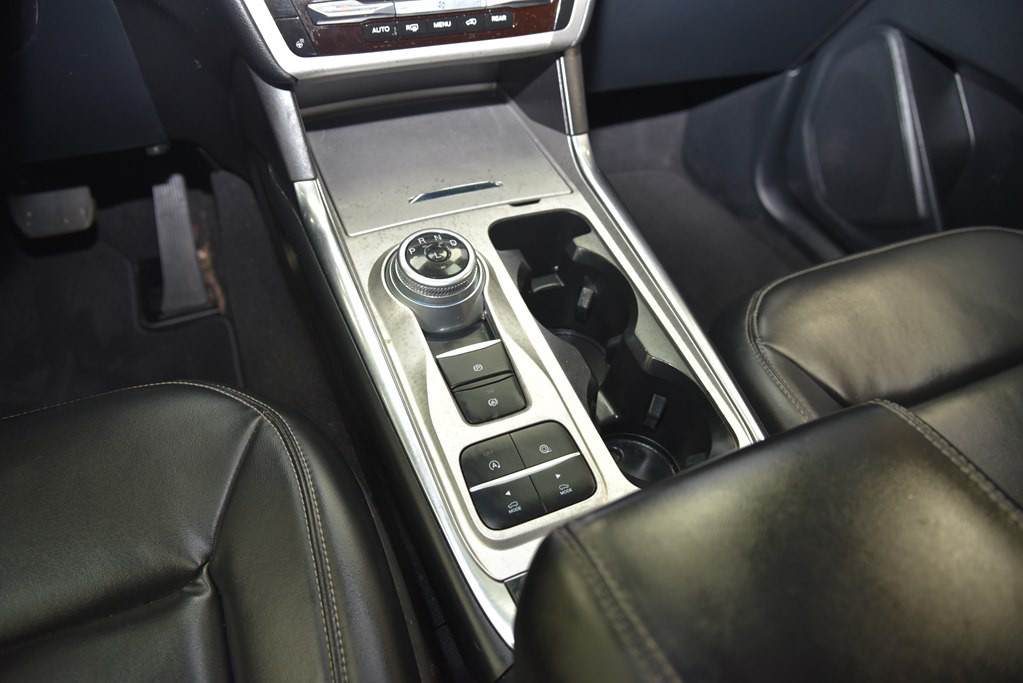 2021 Ford Explorer Image 25