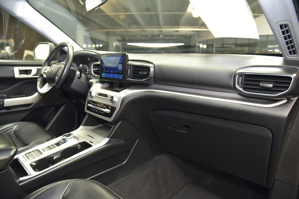 2021 Ford Explorer Image 39