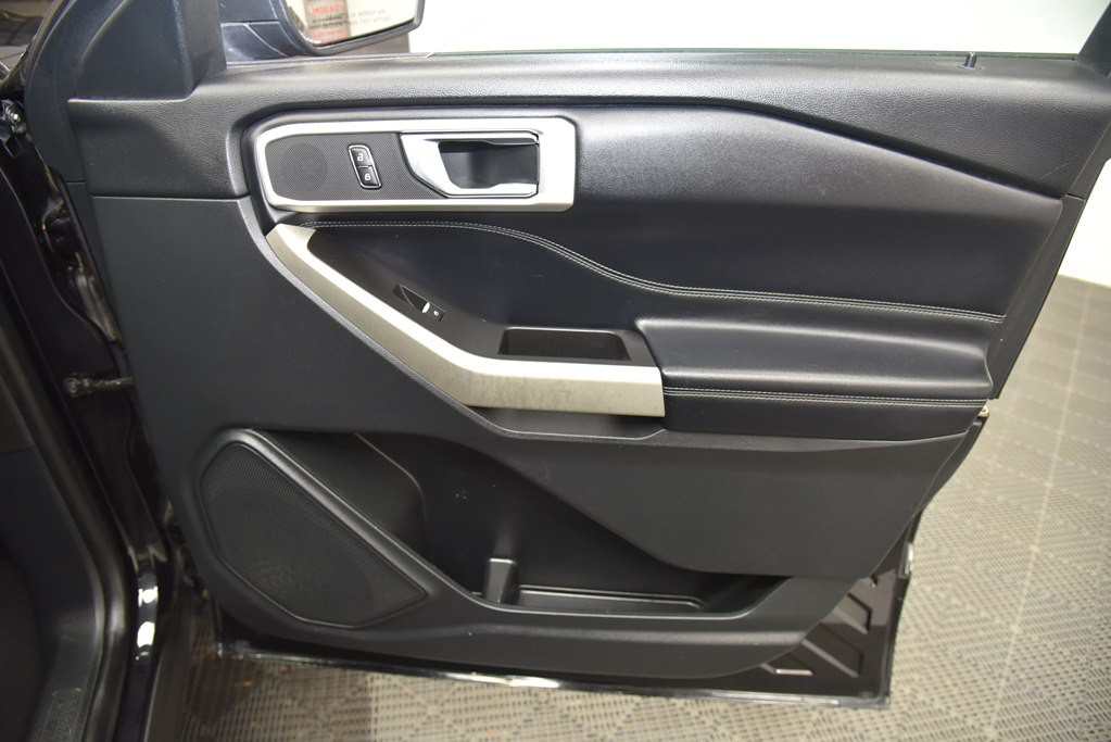 2021 Ford Explorer Image 40