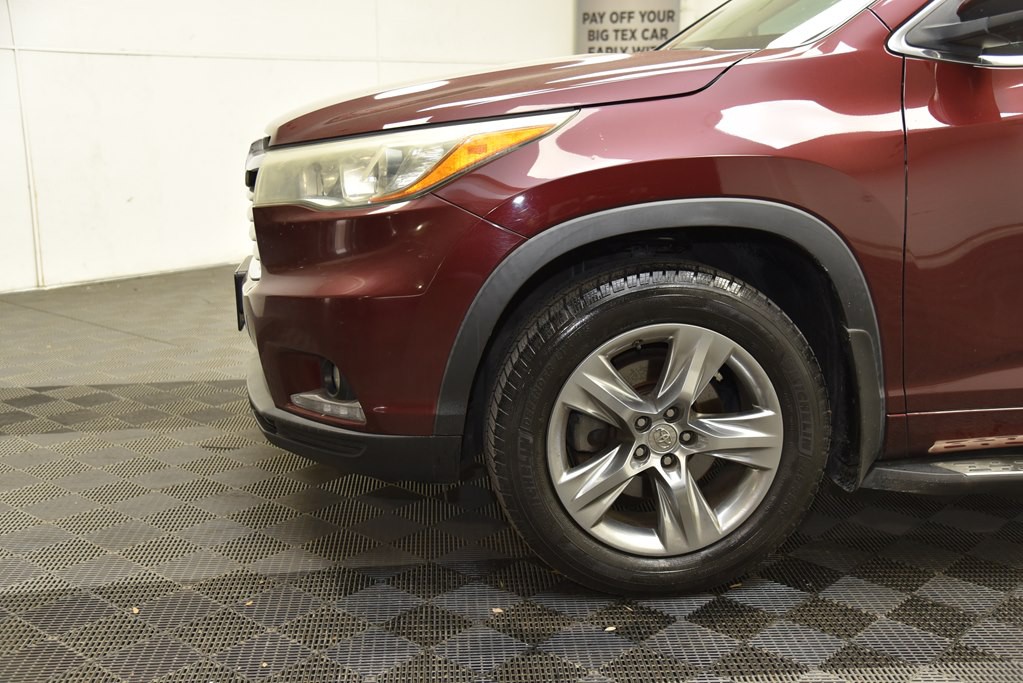 2015 Toyota Highlander Image 23