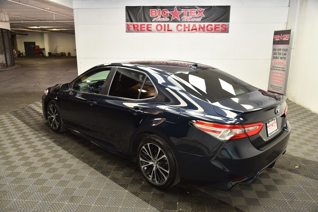 2020 Toyota Camry Image 3