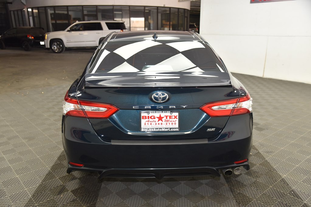 2020 Toyota Camry Image 4