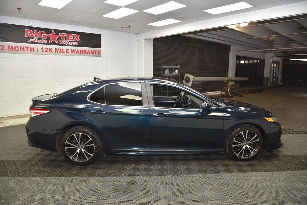 2020 Toyota Camry Image 6