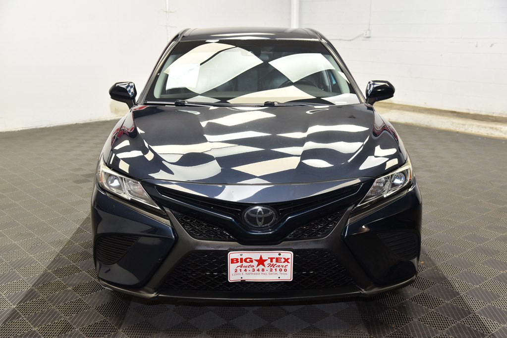 2020 Toyota Camry Image 8