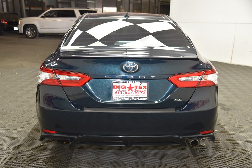 2020 Toyota Camry Image 14