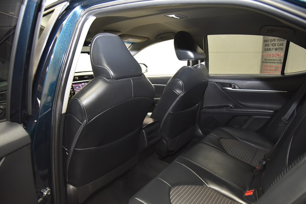 2020 Toyota Camry Image 16
