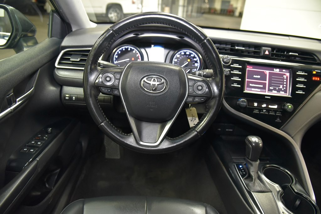 2020 Toyota Camry Image 19