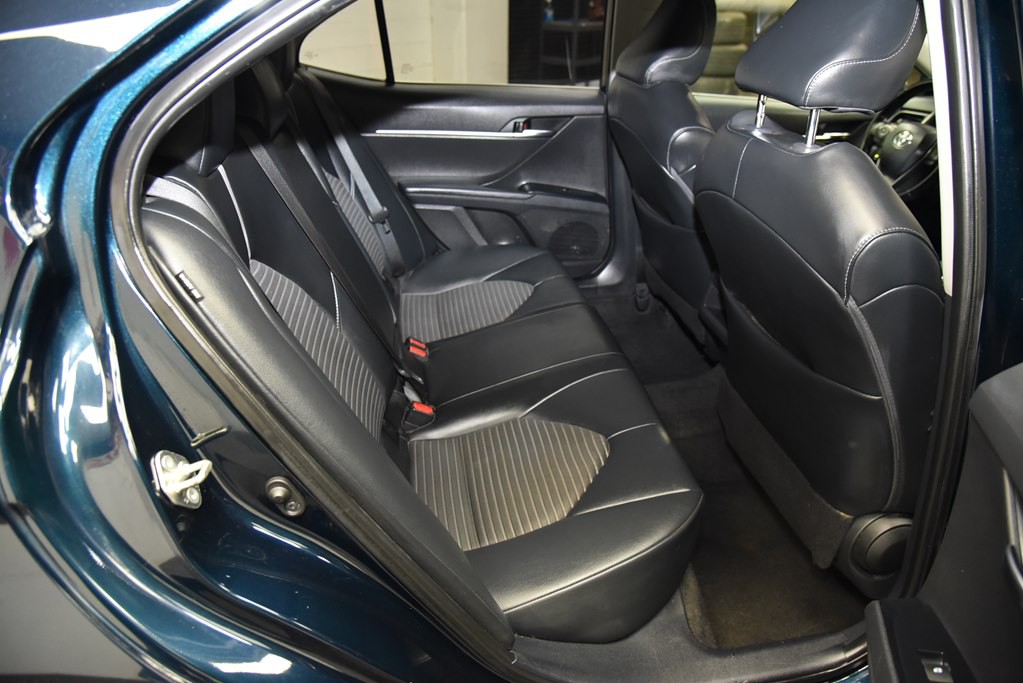 2020 Toyota Camry Image 24