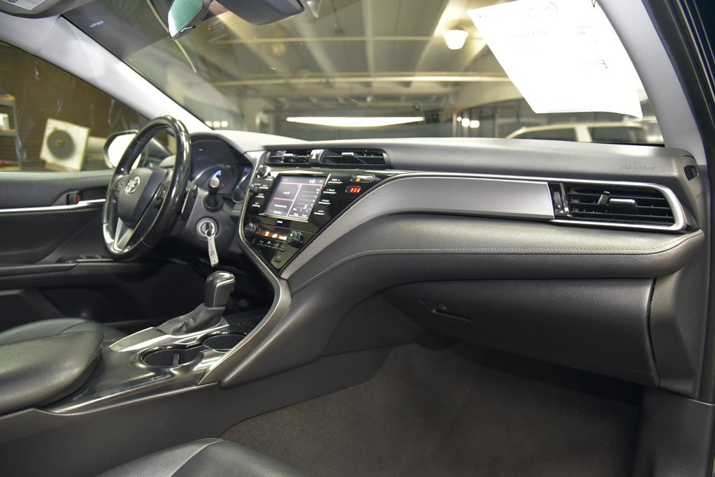 2020 Toyota Camry Image 28