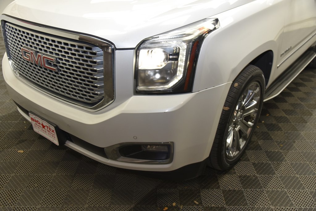 2016 GMC Yukon Image 11