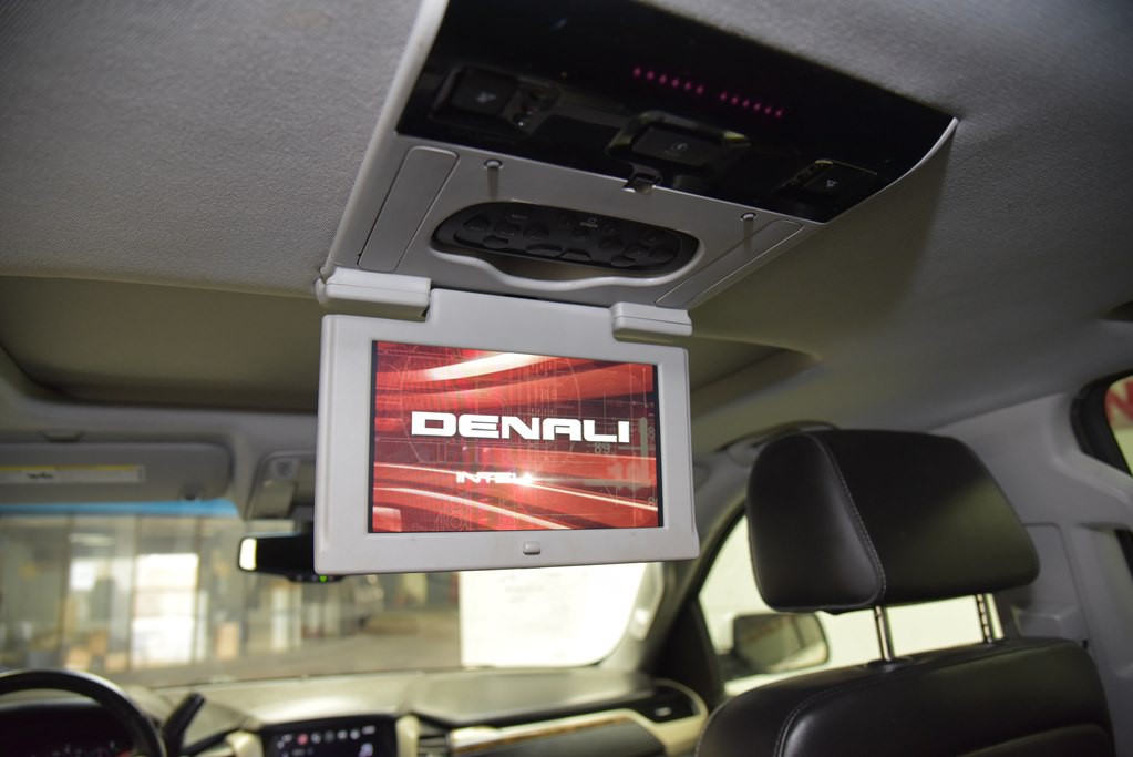 2016 GMC Yukon Image 27