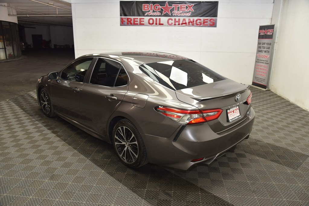 2018 Toyota Camry Image 3