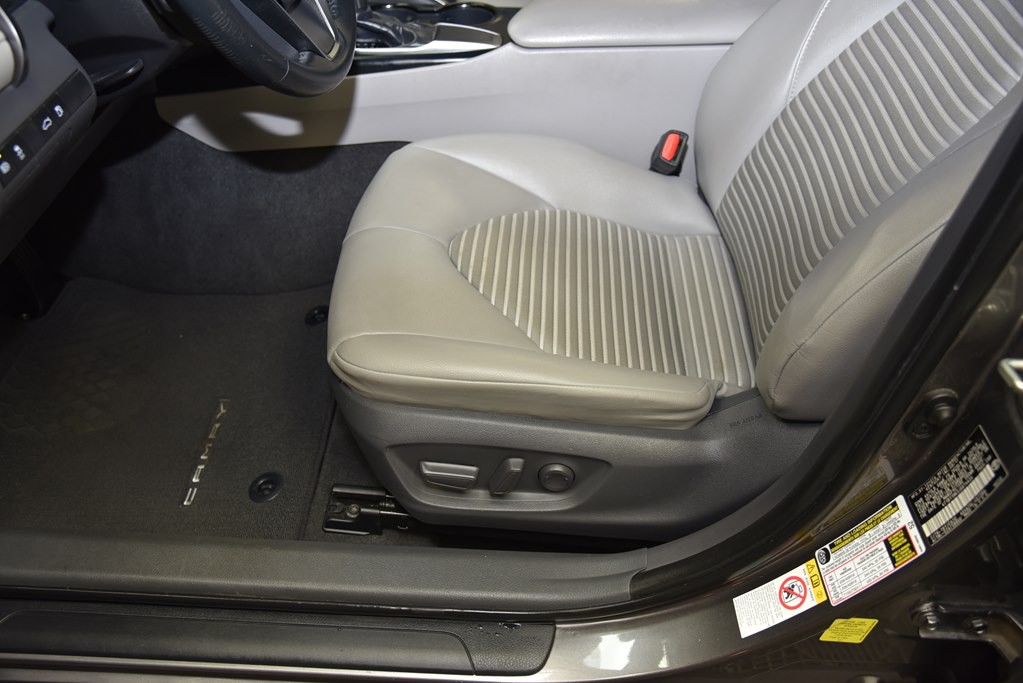 2018 Toyota Camry Image 23