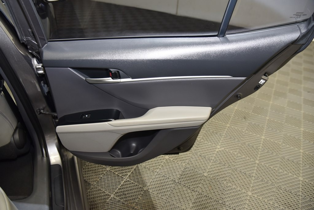 2018 Toyota Camry Image 31