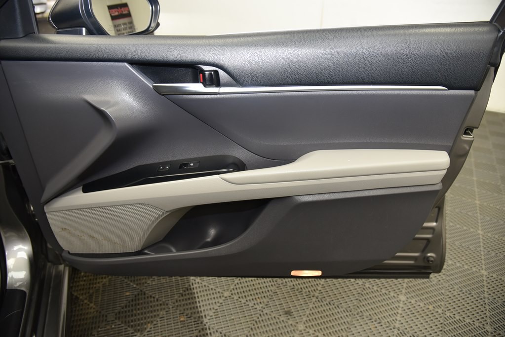 2018 Toyota Camry Image 35