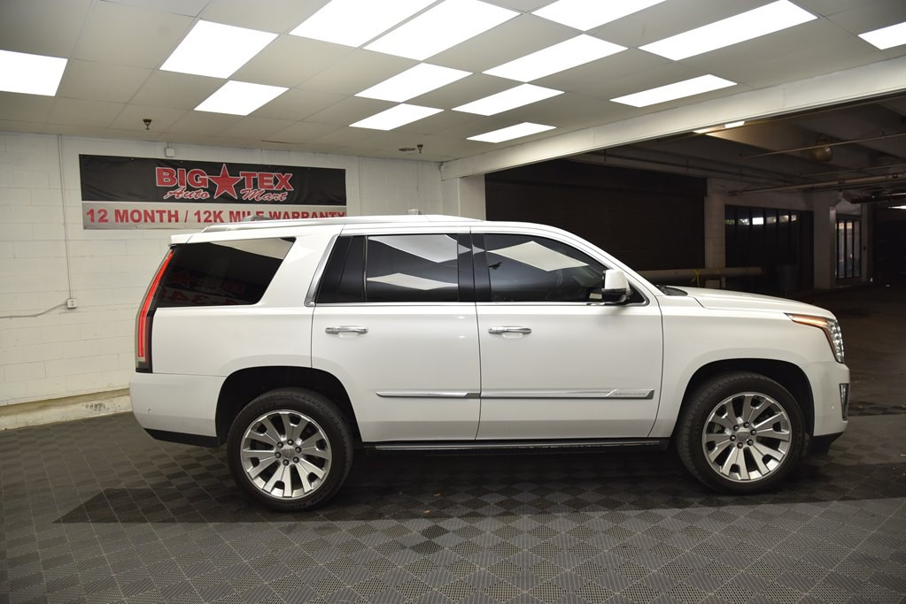 2017 Cadillac Escalade Image 6