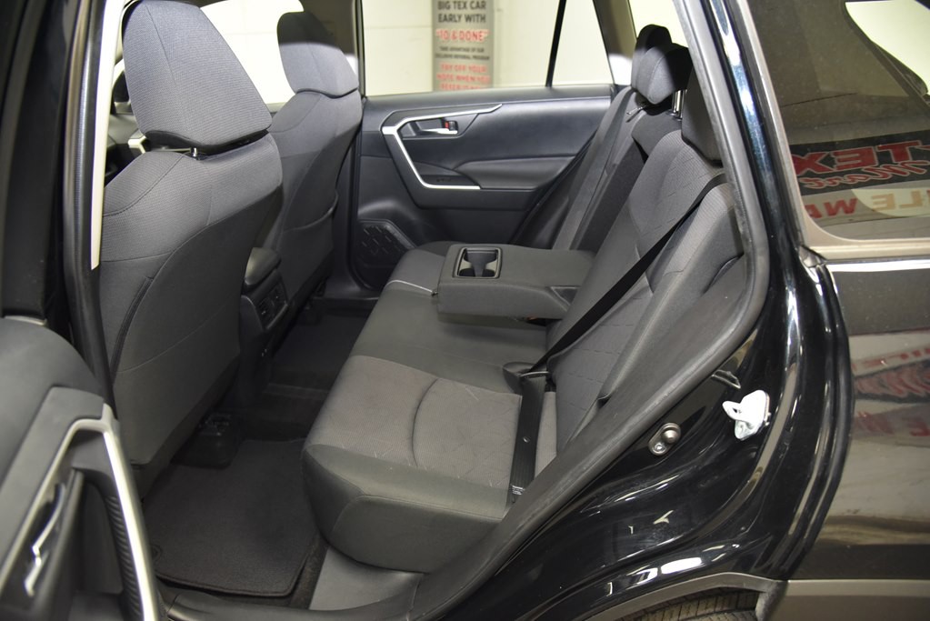 2019 Toyota Rav4 Image 18