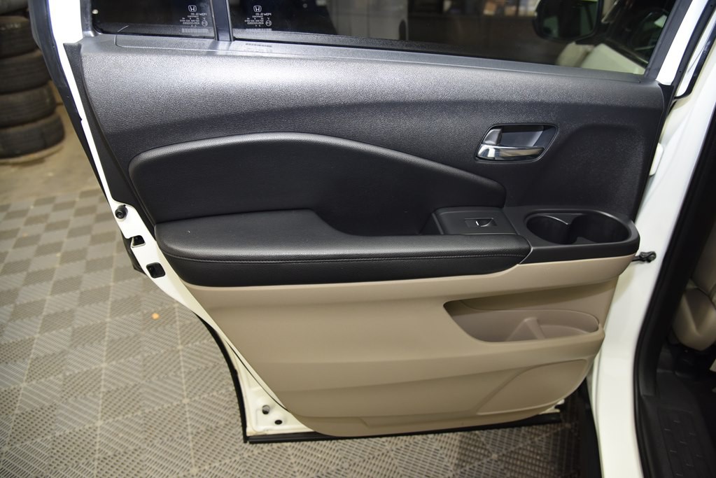 2018 Honda Pilot Image 24