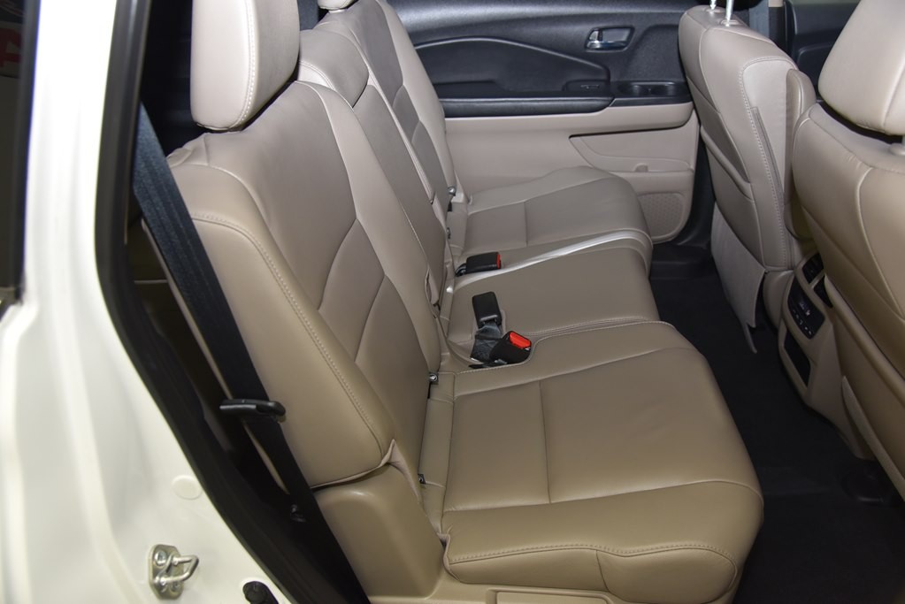 2018 Honda Pilot Image 39