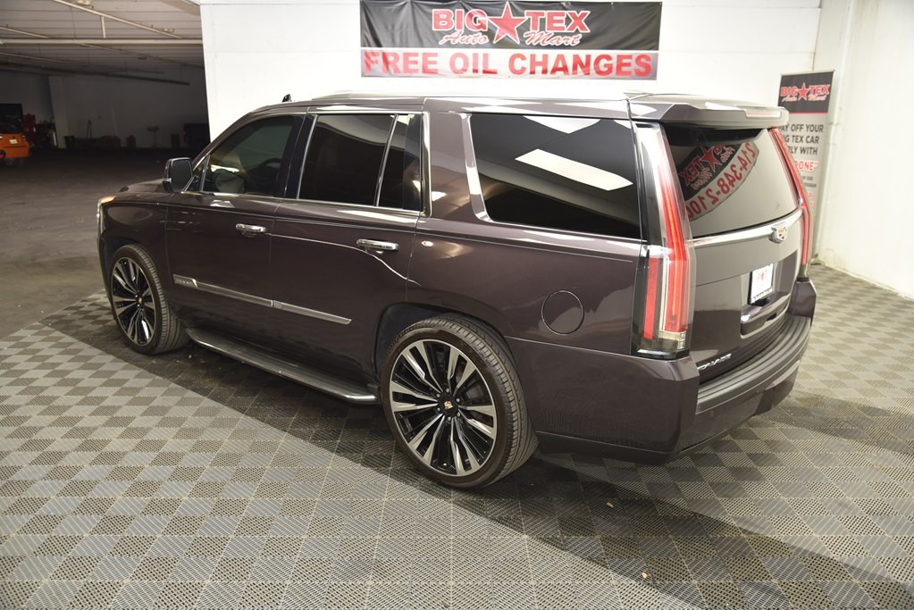 2016 Cadillac Escalade Image 3