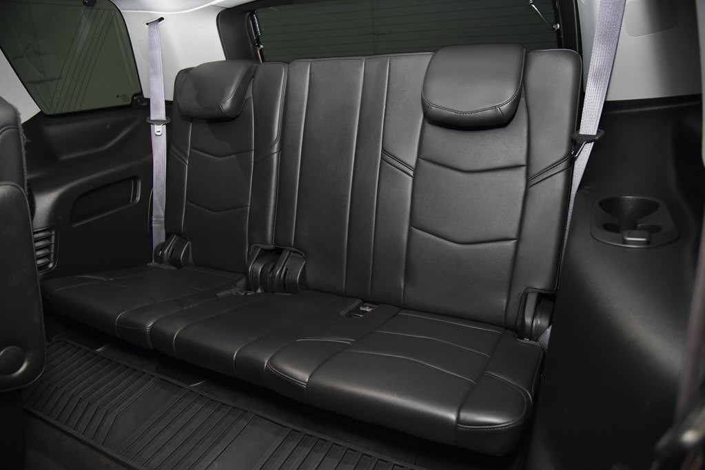 2016 Cadillac Escalade Image 13