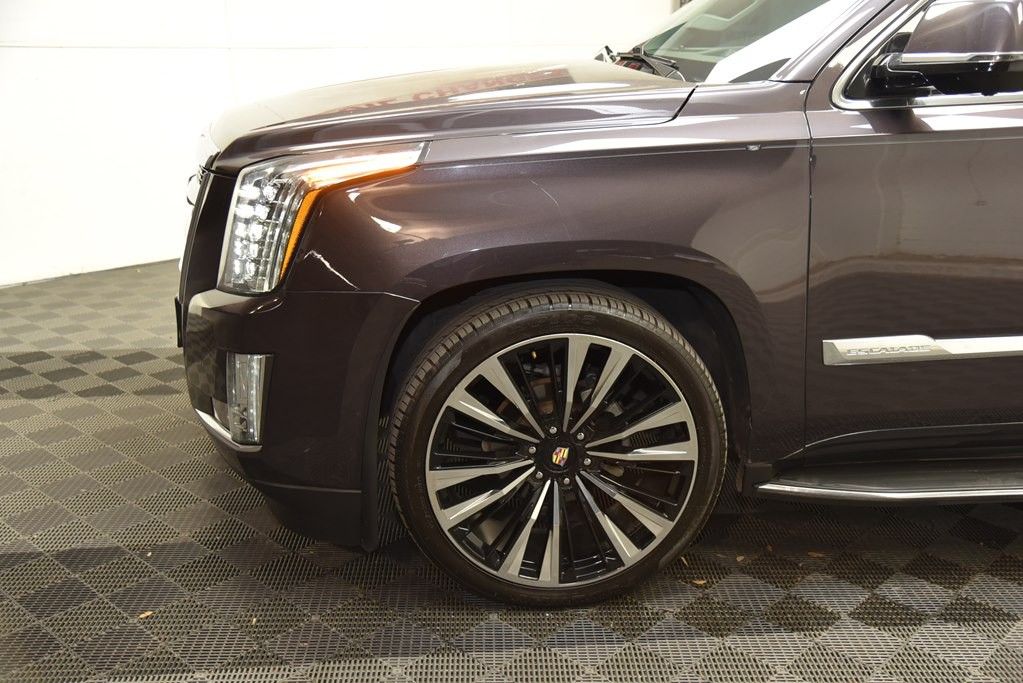 2016 Cadillac Escalade Image 35