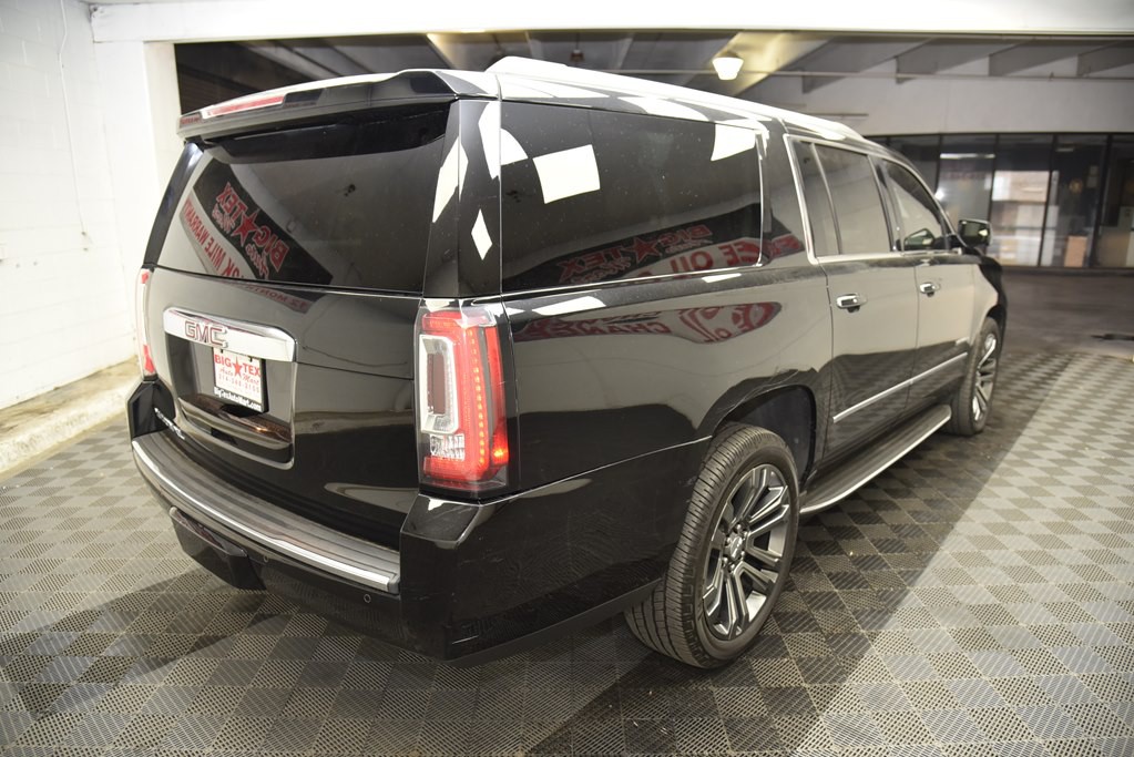 2017 GMC Yukon Image 5
