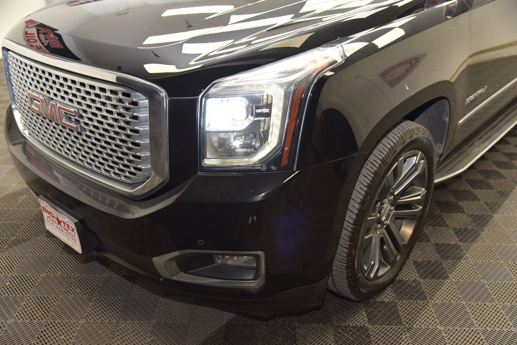 2017 GMC Yukon Image 9