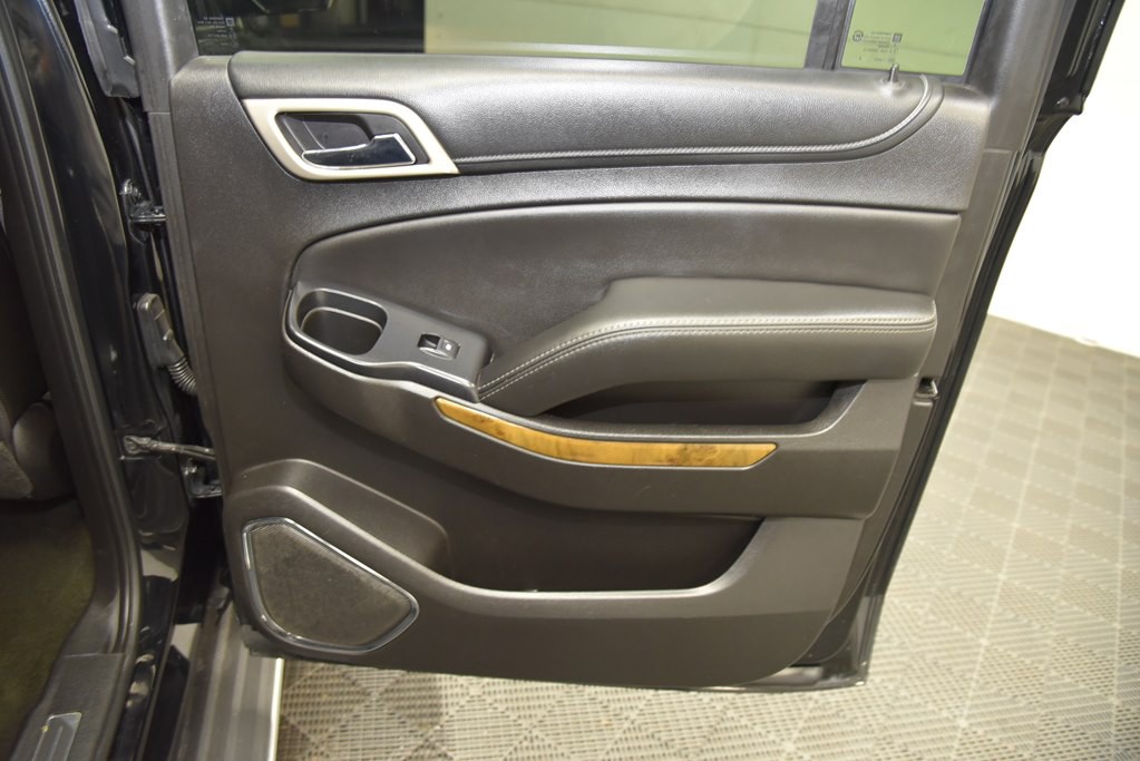 2017 GMC Yukon Image 38