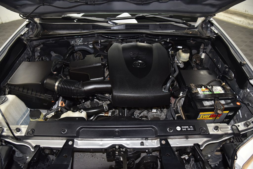 2017 Toyota Tacoma Image 36